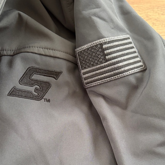 Snap-On Jacket - Picture 5 of 9